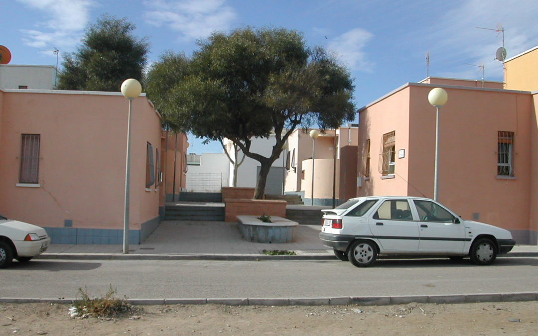 Project of 28 Subsidised Housing and locals in San Isidro (Almería) 2008