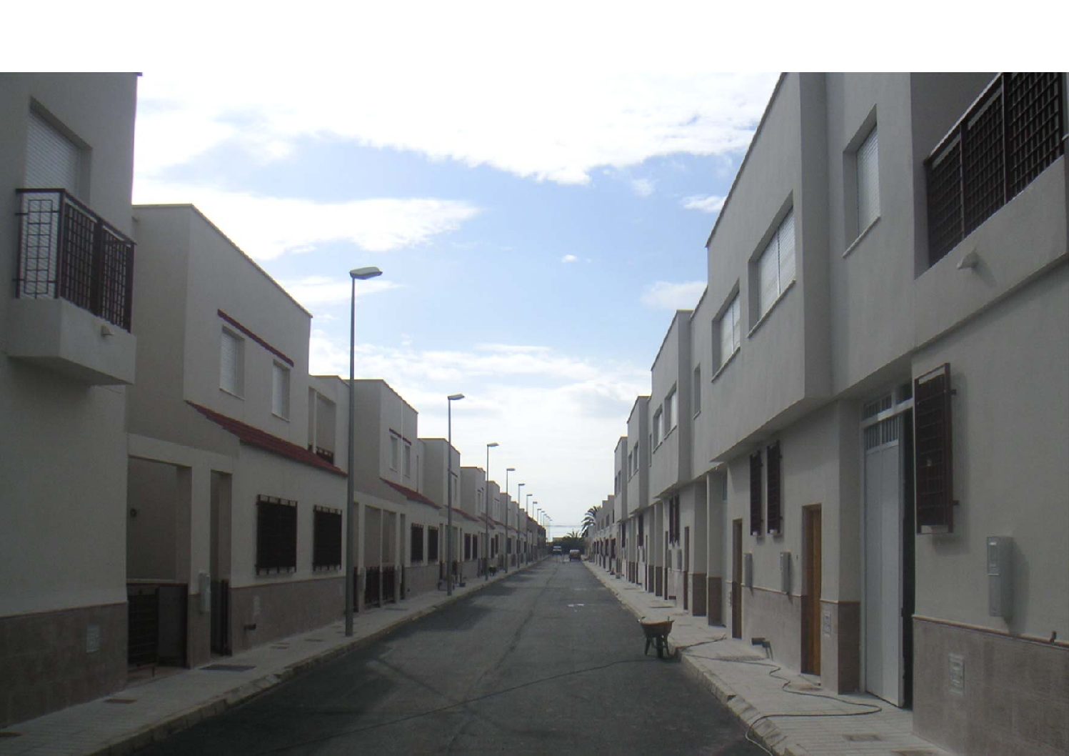 Project and Direction 34 Subsidised Housing in San Isidro, Níjar (Almería) 2010