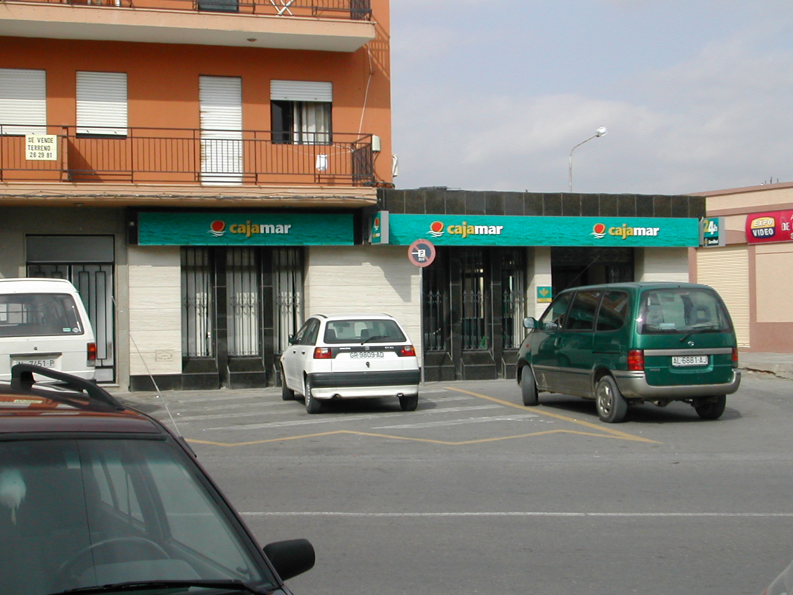 Proyecto y Dirección de Obra de Oficina de Cajamar en El Alquián (AlmerÃa) 2003