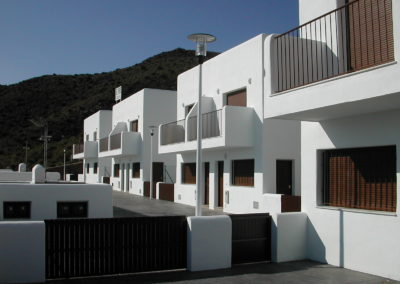 Proyecto y Dirección de Obra de 14 viviendas en San José (Almería) 2003