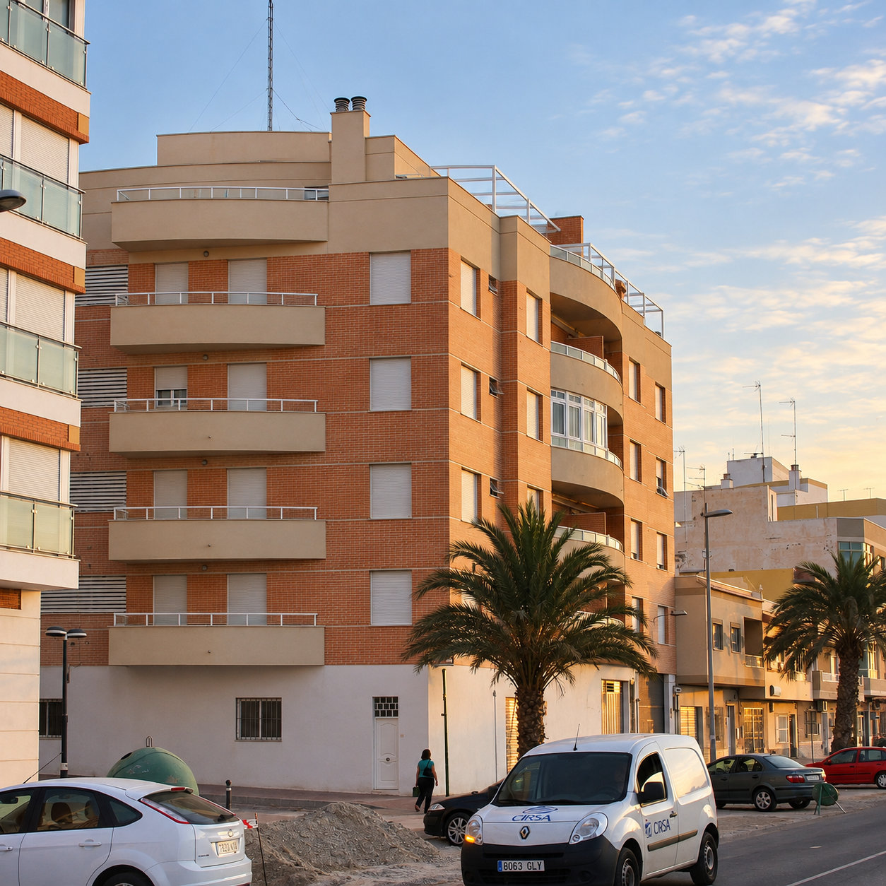 Proyecto y Dirección de Obra de 89 viviendas. Adra (Almería). 2002.