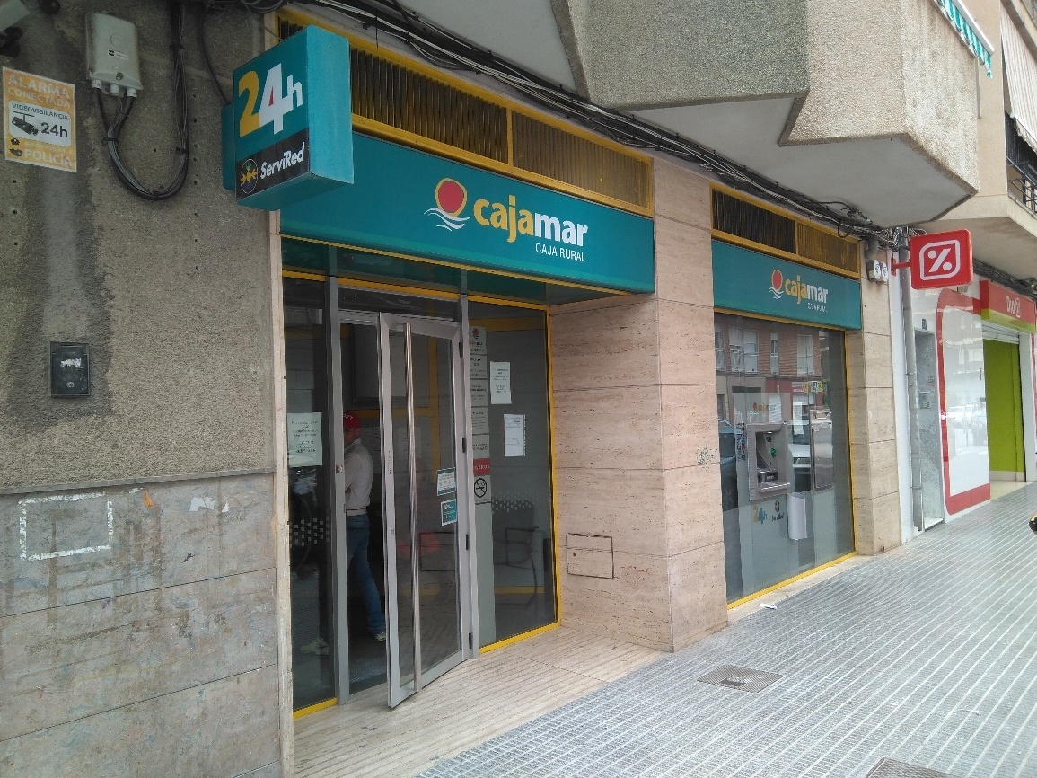 Proyecto y Dirección de Obra de Oficina de Cajamar en Callosa de Segura (Alicante) 2017