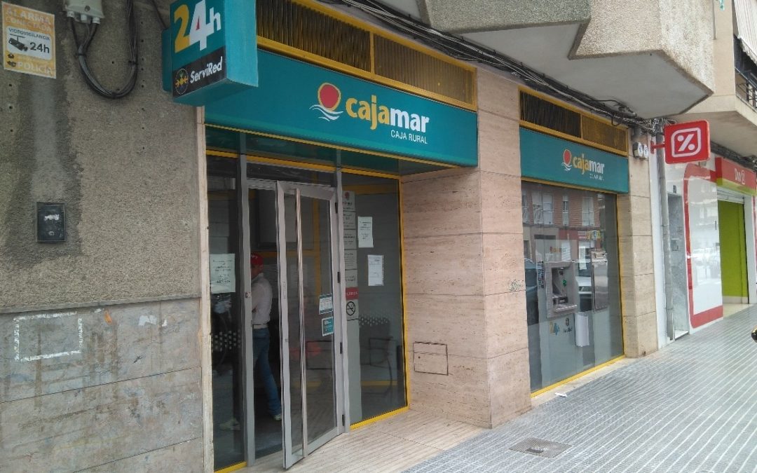 Proyecto y Dirección de Obra de Oficina de Cajamar en Callosa de Segura (Alicante) 2017