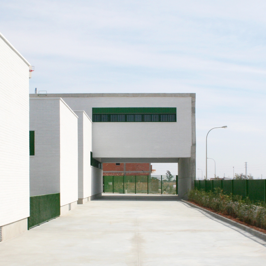 Proyecto y Dirección de Obra de Centro de infantil y primaria en San Isidro, Níjar (Almería) 2007