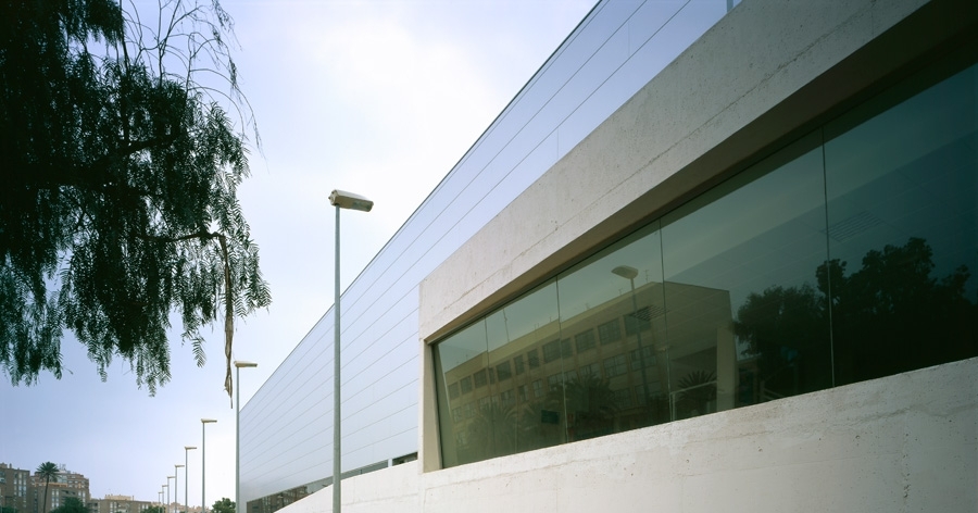 Proyecto y Dirección de Obra del Pabellón «Moisés Ruiz» (Almería) 2002